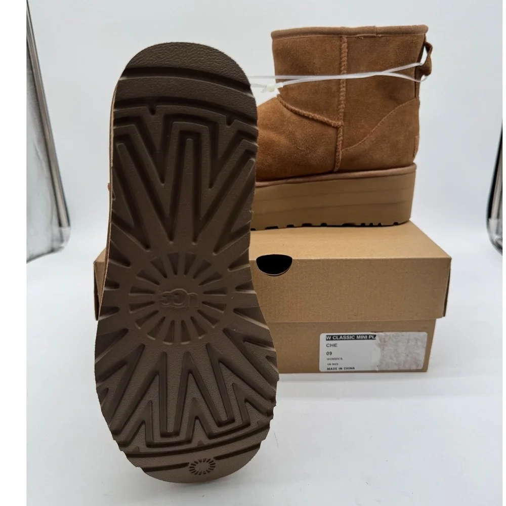 UGG‎ W Classic Mini Platform Chestnut Suede Shearling Lined Ankle Boots US 9
